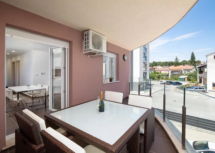 Monte Paradiso Sun Apartment