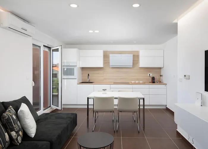 Monte Paradiso Sun Pula